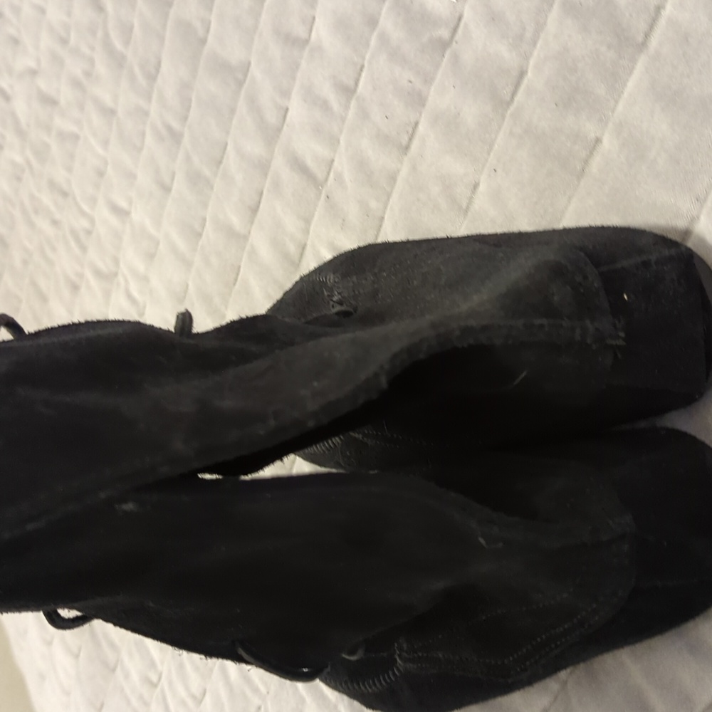 Minnetonka Front Lace Knee High Boot.  NWOT. - Picture 3 of 7